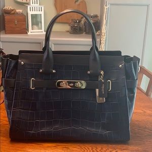 Coach Croc Swagger 37